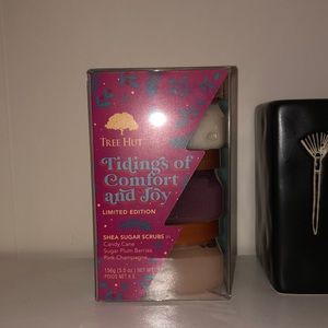 Tree Hut tidings of comfort and Joy limited edition Shea sugar scrubs